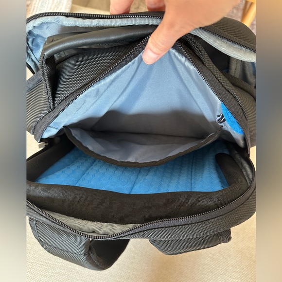 Dell EcoLoop Premier Slim Backpack 15 - Picture 4 of 4